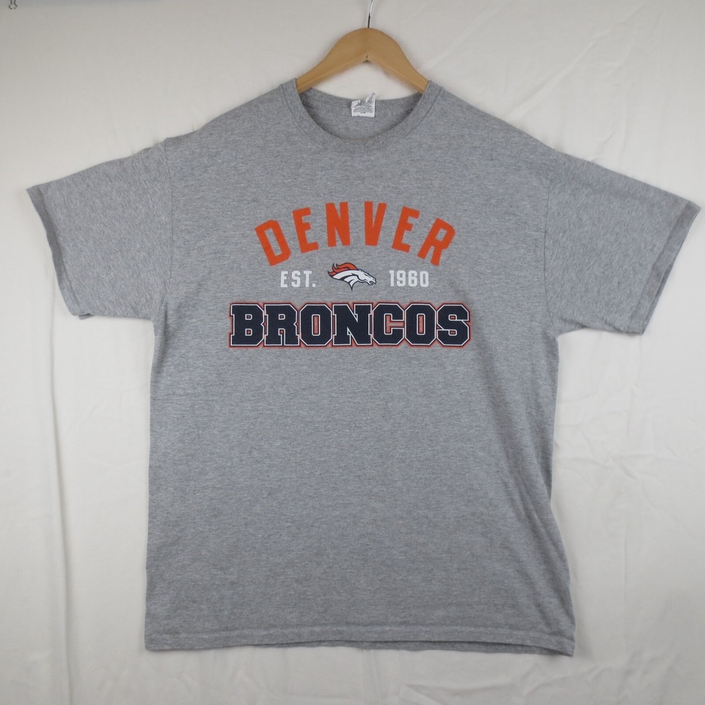 Denver Broncos T Shirt Mens XL Gray Short Sleeve Crew Neck Logo Football NFL Tee